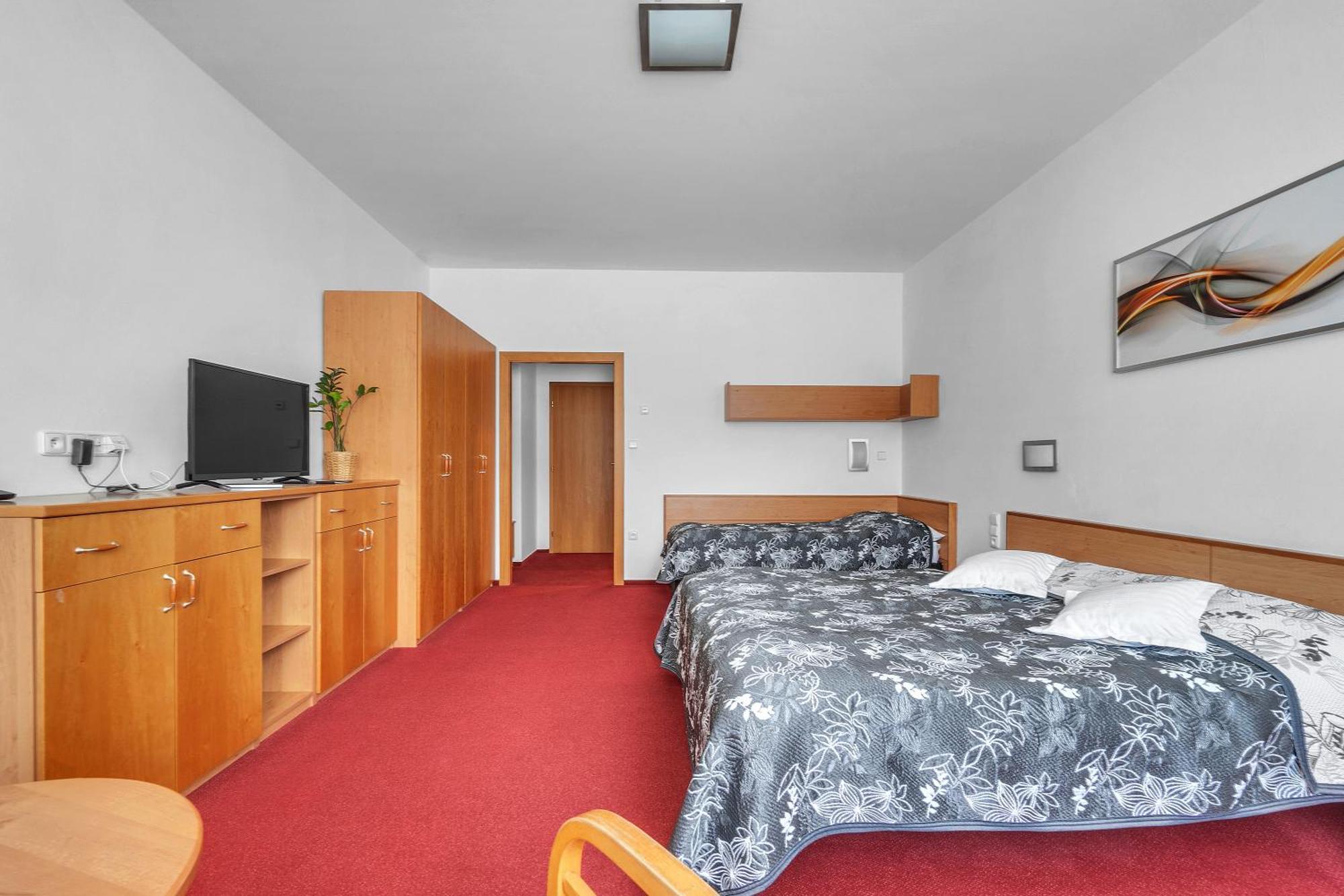 Hotel Za Vodou Dvůr Králové nad Labem المظهر الخارجي الصورة